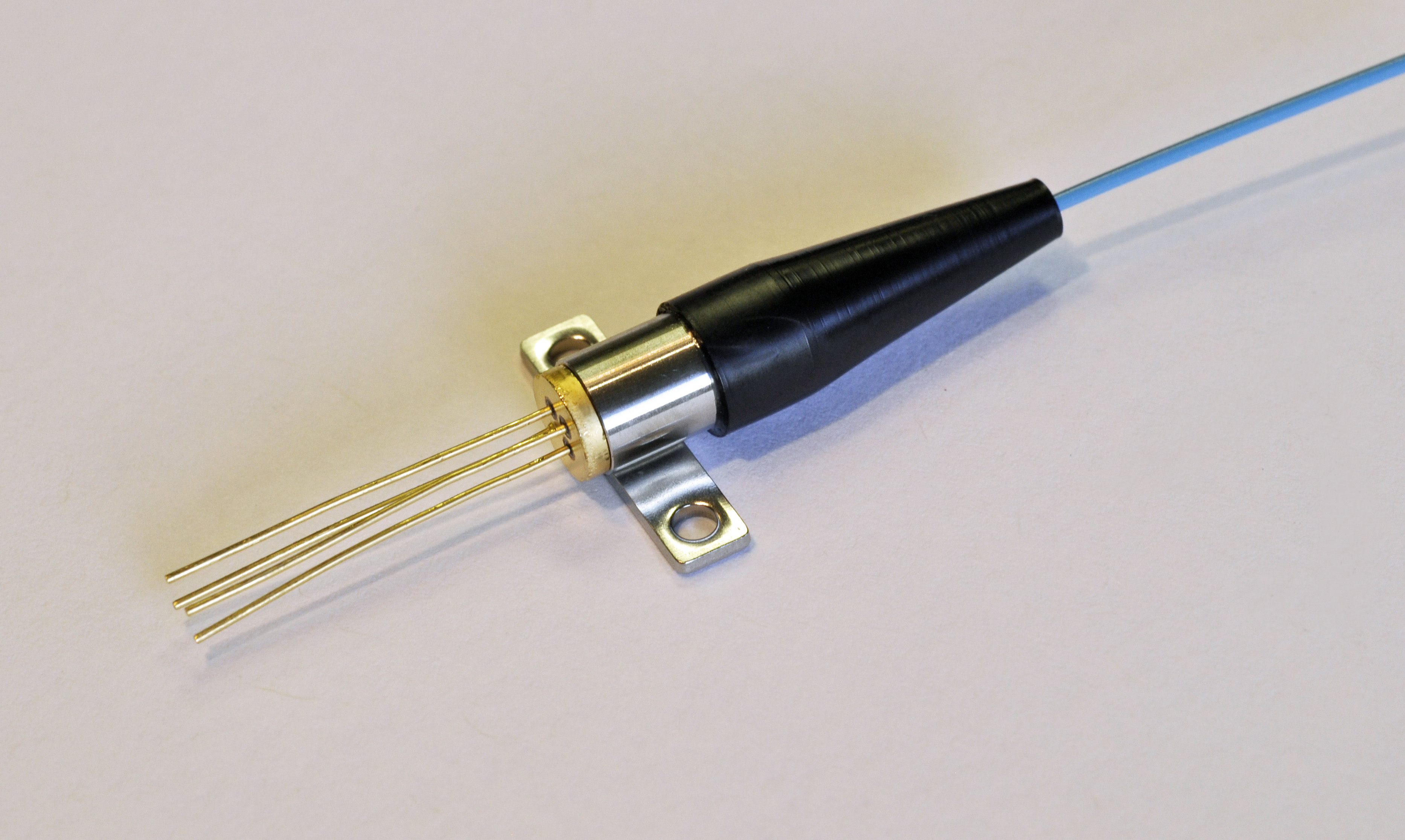 Single mode fiber coupled laser diode, 10mW @ 980nm, QFLD-980-10SAX